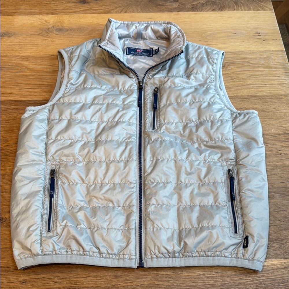 Vineyard Vines Gray/Silver Lightweight Puffer Vest Youth Medium (12-14) Like New